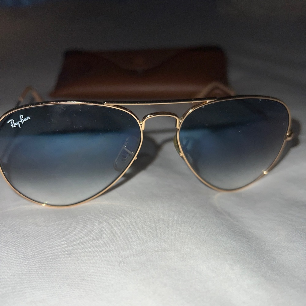Ray-Bans Aviator Gradient Used with Case